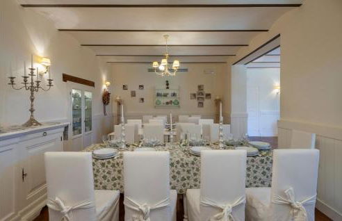 6 Bedroom Beautiful Home In Treia - Foto 22