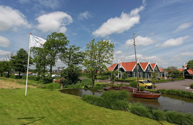 Family Getaway w/ Garden - Photo 28