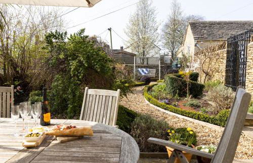 Little Maunditts Cottage - quiet location in charming Cotswold village - Foto 9