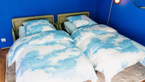 Luna - Cosy Appartement 50m2 - Place Parking Privé -Ascenseur - Position Centrale Gare - Pompidou - Nouvelle Ville - 2 à 4 Personnes - Foto 3