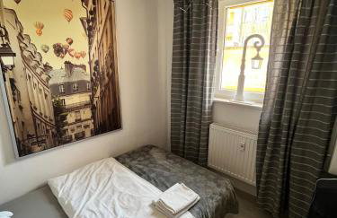 Przy ratuszu - Foto 5