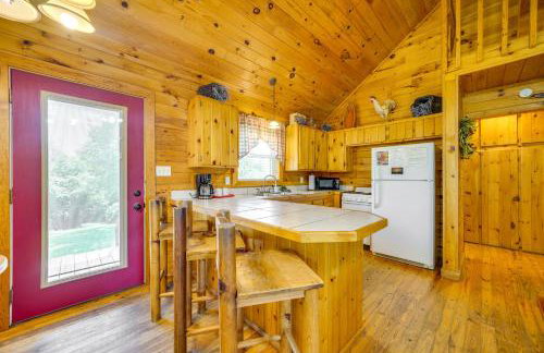 Picturesque Oklahoma Cabin on 80 Acres with Views! - Foto 8