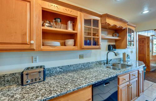 Day Trip to Music Fests! Idyllwild Home with Hot Tub - Foto 9