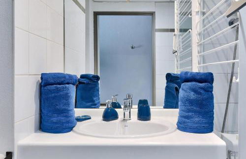 "Lumières",centre-ville, fonctionnel, cosy, au calme, avec espace de travail, faculté Lyon 3 - Photo 12