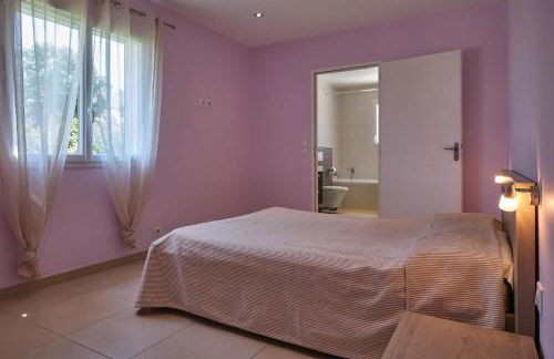 Superbe Villa récente, climatisée, piscine, 10 mn des plages et zones commerciales - Foto 6