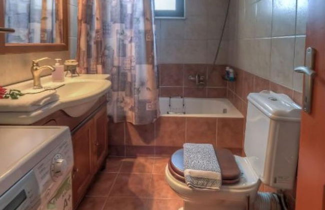 Amazing Villa Amare With Stunning Views - Photo 18