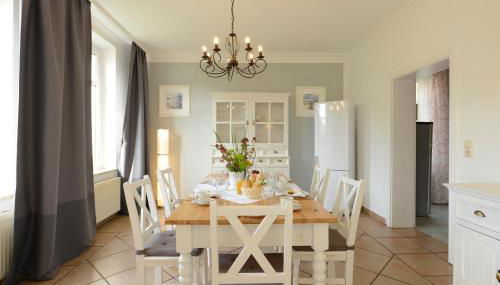 Ferienhaus für 8 Personen mit Kamin & Terrasse - Foto 3