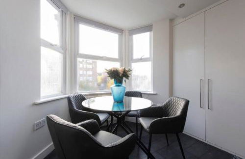 Elevated Elegance 1BR 1BA Flat in Wellmeadow Rd 65B - Foto 20