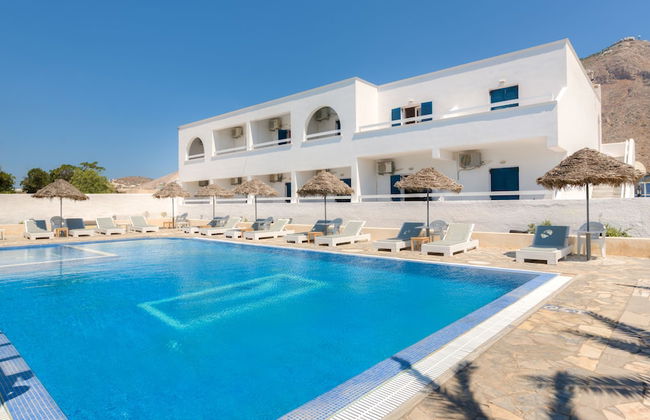 Andreas Studio Perissa in Santorini - Photo 7