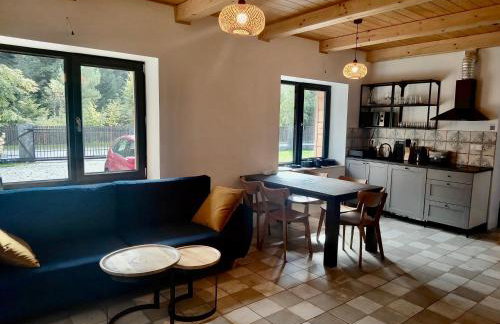 Dzika Dziura z jacuzzi - Foto 51