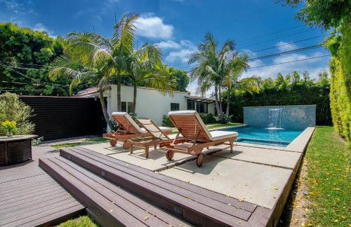 Beautiful Large 3 Bedroom 2 Bath Plus Pool and Jacuzzi - Foto 35