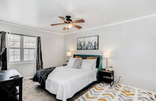 WOW! Spacious Retreat & amazing yard 2400+4bd/3bth - Foto 23