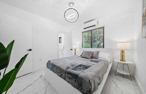 Luxury Villa Azure with Heated Pool 20 minutes to Beach - Foto 38