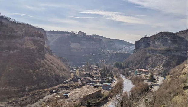 Katskhi Pillar, Chiatura & Mghvimevi Monastery Day Trip - Foto 2