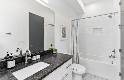 12 South Home WALK to Belmont with Deck and Patio - Foto 28