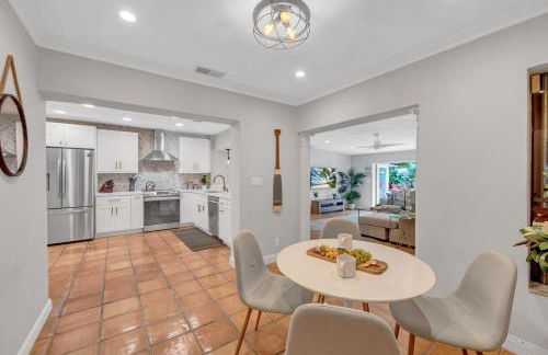 Heated pool Quiet Neighborhood Family Vacation Escape Key - Foto 17