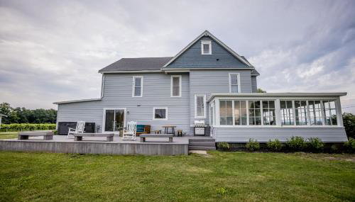 Lakeside Vineyard Farmhouse - Foto 2