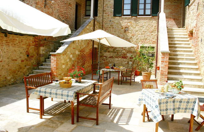 Lovely Farmhouse in Asciano With Swimming Pool - Foto 66