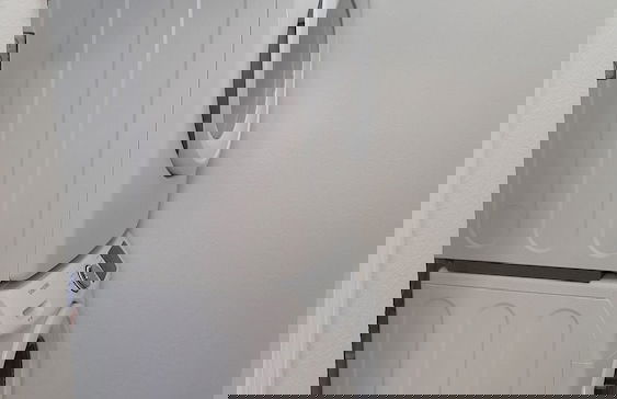 Private Bedroom Suite - Communal House near Integris Private - Photo 17