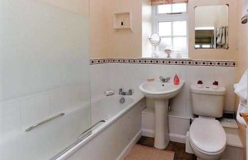 Family home-from-home cottage on working estate - Foto 18