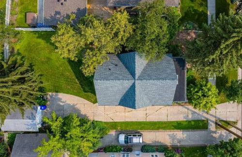 Spacious Downtown Character Home - 4 bedroom 3 bath Lawrence University College Ave - Photo 16