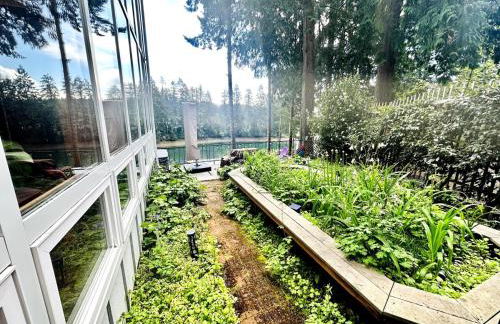 Waterfront Escape - Dock, Hot Tub, Theater - Foto 43