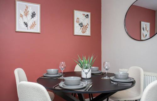 Vacant Nest Cleveland Close Central Parking - Photo 22