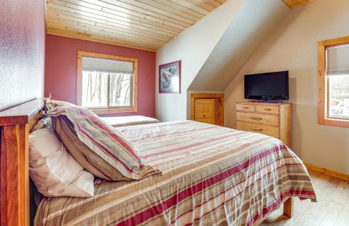 Private Dock, BBQ Ready Lakefront Fifield Home! - Foto 21