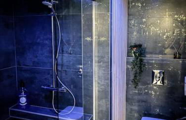 Suite Luxueuse Jacuzzi SUITE AMANTIS By Noma - Foto 10