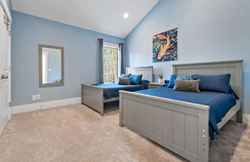 The Waterman Lakefront Luxury with Hot Tub & Private Dock! - Photo 28