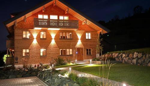 DAS BISCHOF - 5 exklusive Ferienwohnungen und 1 Doppelzimmer - 4x mit privater Zirben Sauna - Semmelservice & Hindelang PLUS - Foto 2, Garden, Garden view