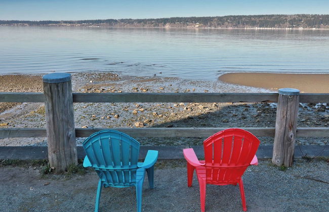 Langley Waterfront Condo by Avantstay A+ Views - Photo 31