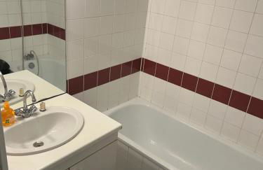 Appartement deux chambres jardin parking - Photo 25