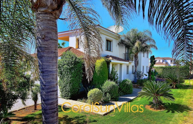 Nature - Direct To Sandy Beach, Impressive Villa, Quiet Area - Foto 47