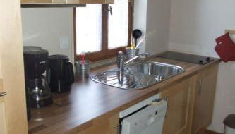 Les Pins - Maison avec parking ferme et jardin commun au calme - Foto 3