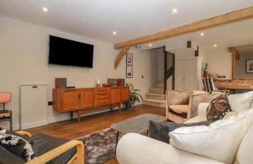 The Courtyard - Hilltop Barn - Photo 5