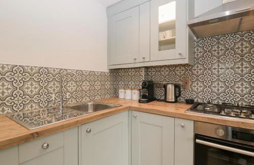 Honeypot Cottage - Photo 12