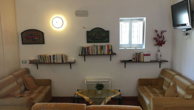 Coin salon dans le hall