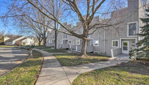 Lovely Iowa City Townhome about 3 Mi to Dtwn! - Foto 3