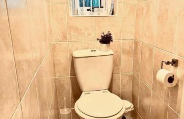 Spacious 3 Bedroom House - Sleeps 5 - Foto 47