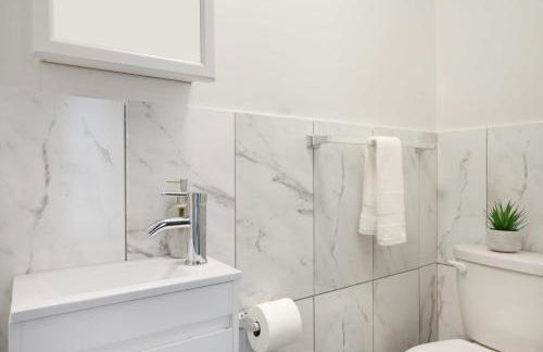 153-5A Charming 2BR LES W D - Foto 17