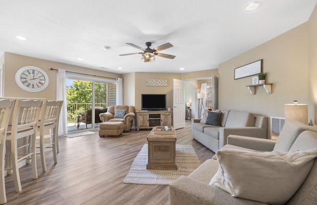 Serene Escape at Table Rock Lake - Photo 1