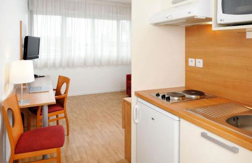 Séjours & Affaires Rennes Longs Champs - Foto 23