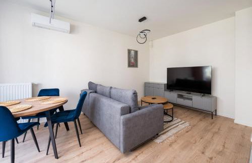 Wilanów Sarmacka Apartment with Garden by BookingHost - Foto 24