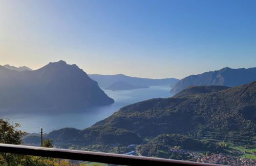 La Mansardina sul lago Mountain Lake Iseo Hospitality - Photo 1