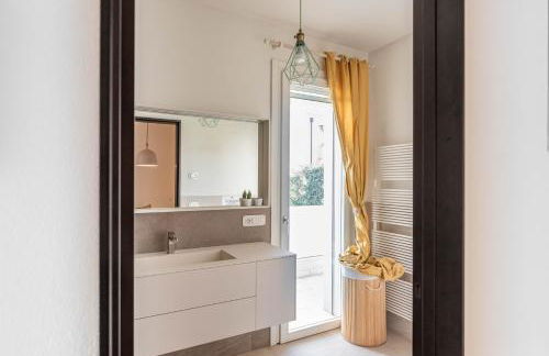 GuestHost- Exclusive Villa with Private Garden - Foto 26