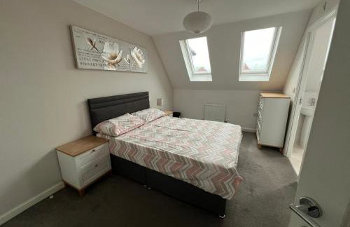 Tuffley 4 bedroom house - Foto 13