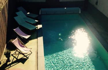 Chambre studio au Bord de la Piscine chauffée et privée pour vous le soir ! - Photo 10