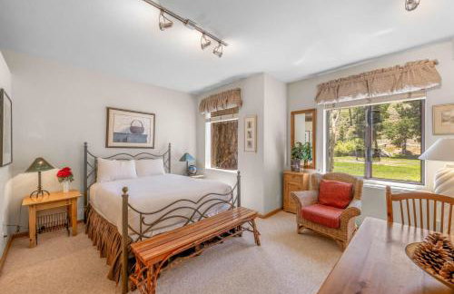 Palisades Tahoe Lodge Rentals Studio #143 - Foto 10