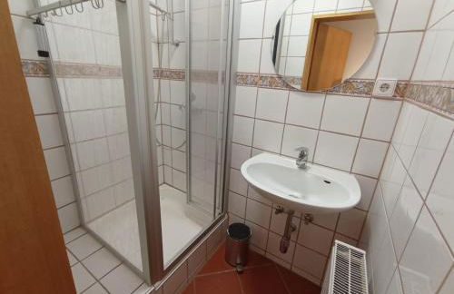 Hochparterre mit Balkon und Gartenblick - Elisabeth von Berg - Foto 19